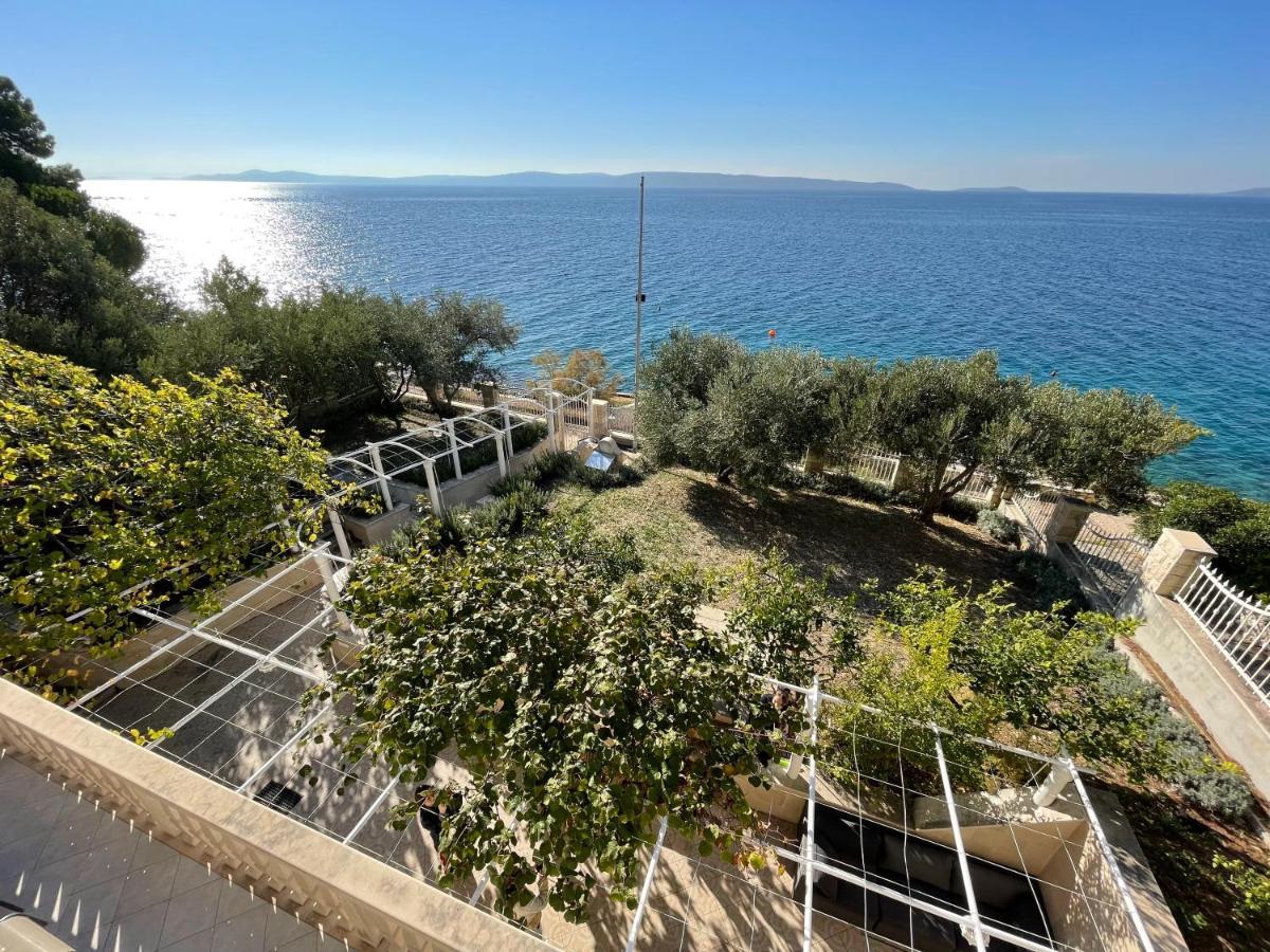 Luxury Seaside Villa With A Classic Mediterranean Olive Garden, A Fully Equipped Professional Kitchen, Pool, Sauna, Padle Boards And Canoe - Miolin Beach House Trogir Extérieur photo
