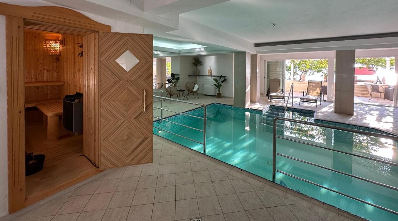 Luxury Seaside Villa With A Classic Mediterranean Olive Garden, A Fully Equipped Professional Kitchen, Pool, Sauna, Padle Boards And Canoe - Miolin Beach House Trogir Extérieur photo