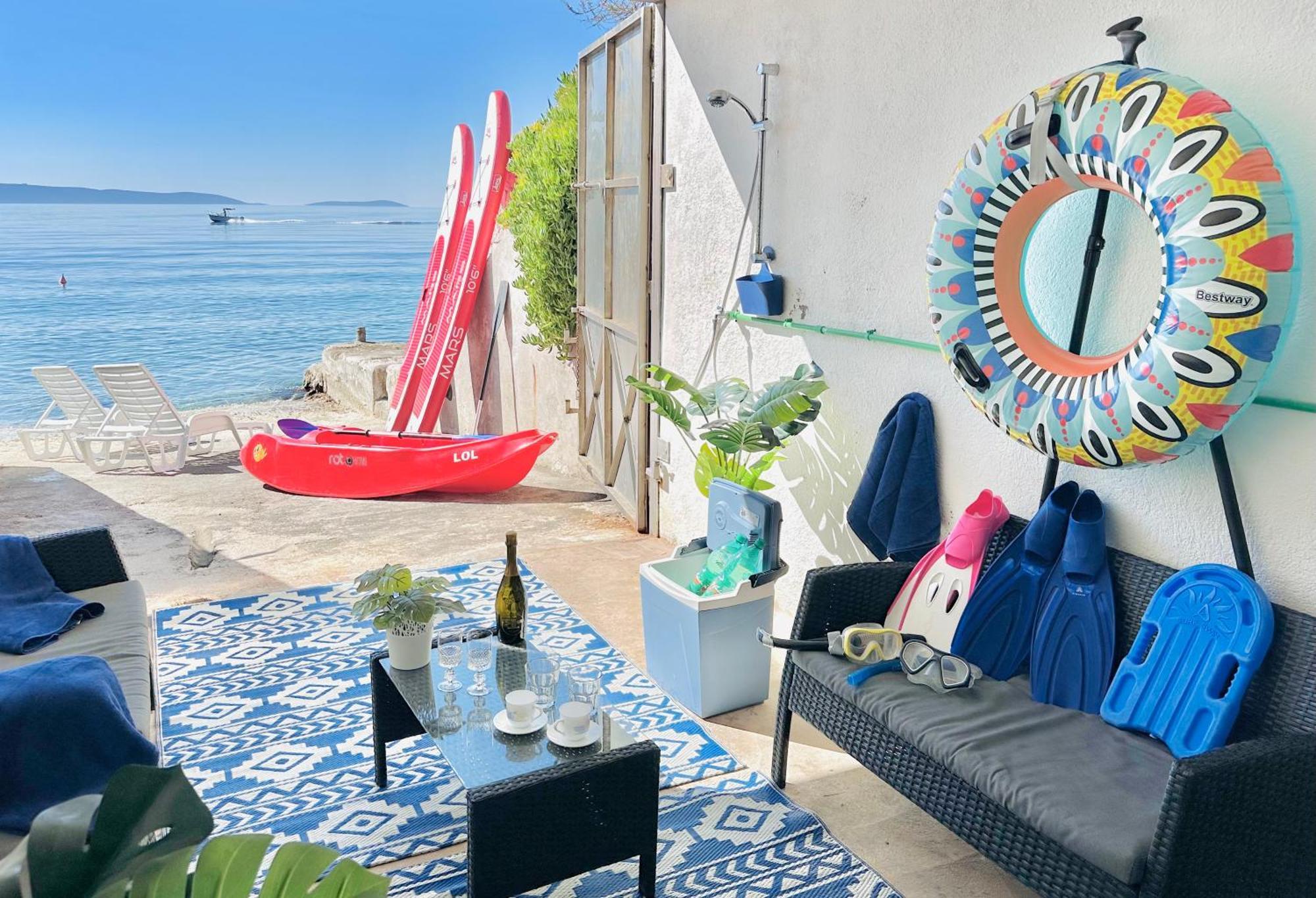 Luxury Seaside Villa With A Classic Mediterranean Olive Garden, A Fully Equipped Professional Kitchen, Pool, Sauna, Padle Boards And Canoe - Miolin Beach House Trogir Extérieur photo